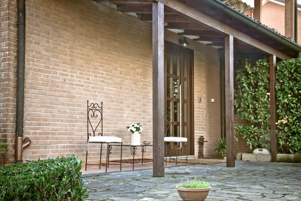 Borgo Manzoni - Charming House Hotel Rozzano Exterior photo